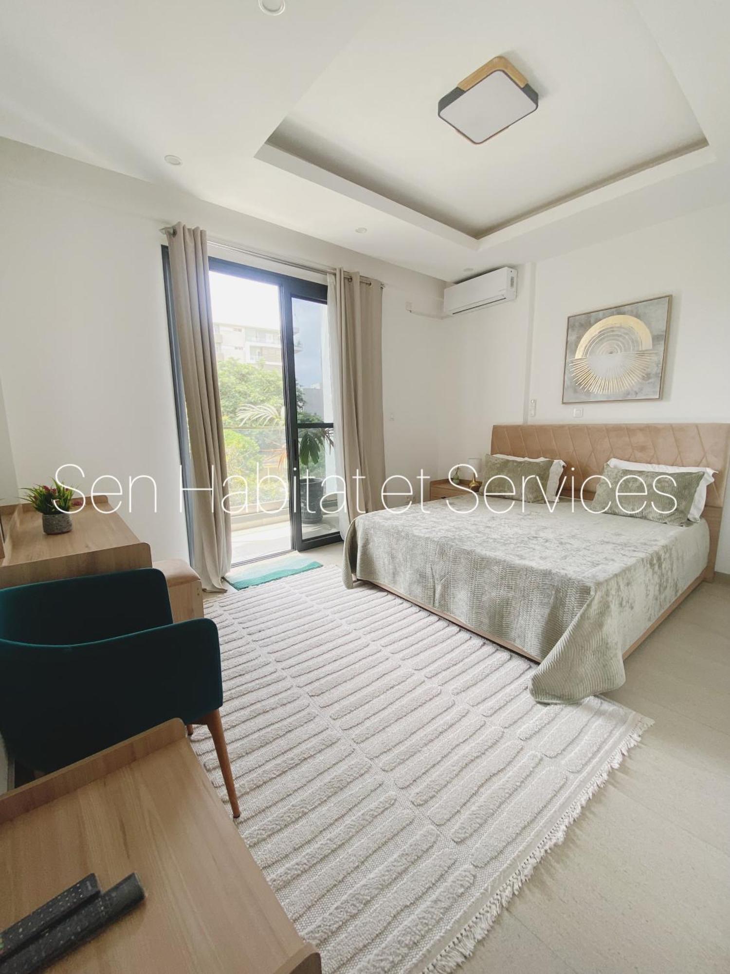 Jais Luxury Point E